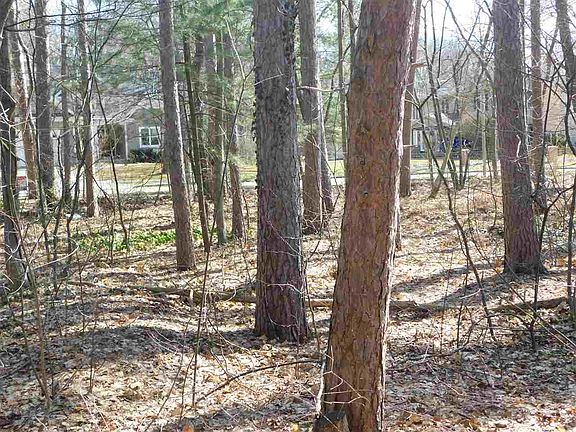 5th image of 6001 Harwood Dr