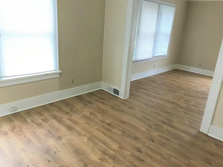 4200 Pasadena Pl NE #6 — Photo 15
