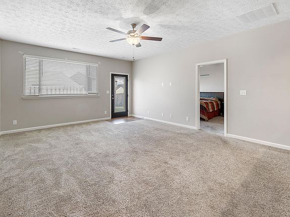 3rd image of 4855 Langhorn Trl