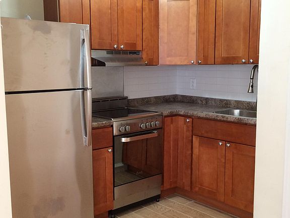 2nd image of 310 S Camac St APT 1