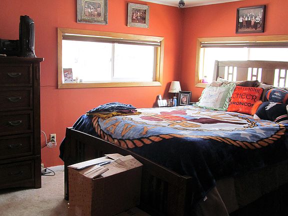 NE Bedroom