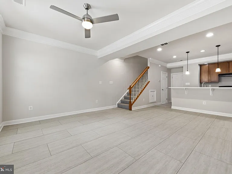 317 Community Center Ave — Photo 5