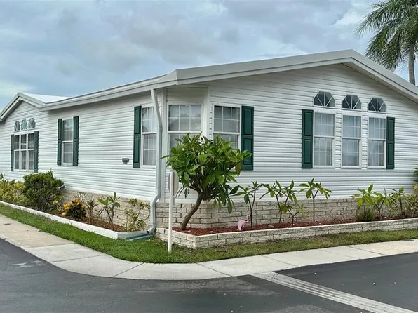 11015 102nd St #156, Largo, FL 33773