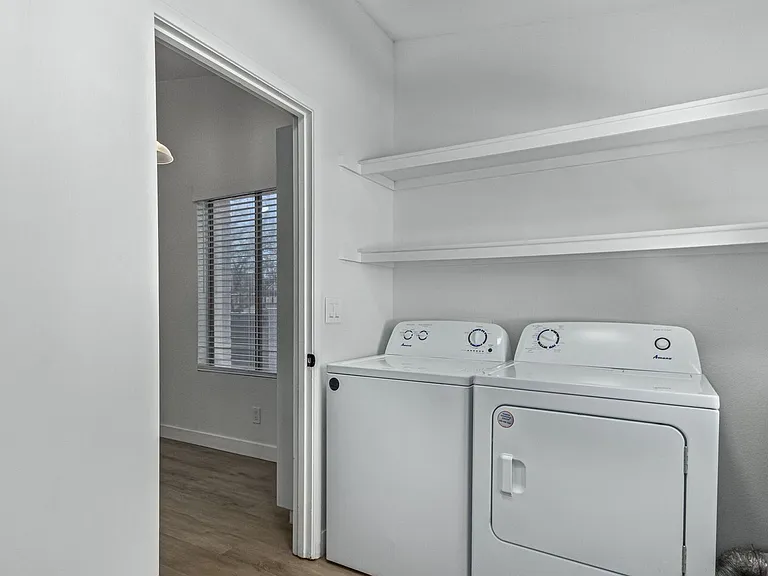 6105 S McKemy St — Photo 30