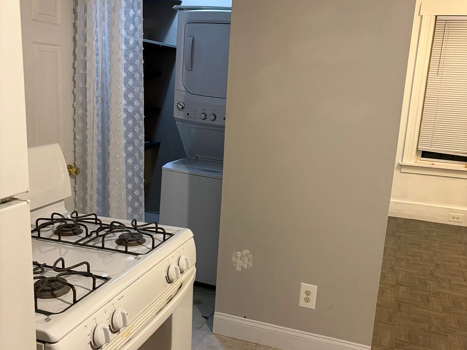 2nd image of 55 West St #2