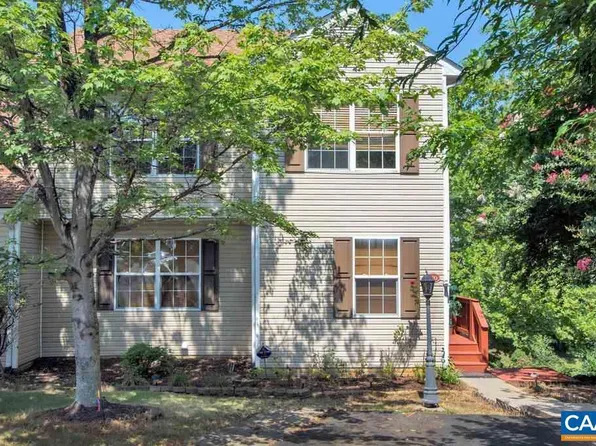 120 Sundrops Ct, Charlottesville, VA 22902