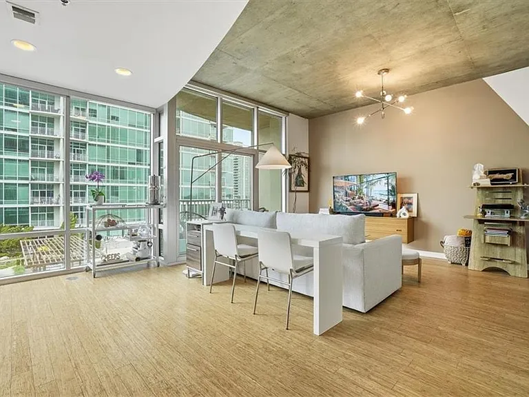 923 Peachtree St NE #924 — Photo 13