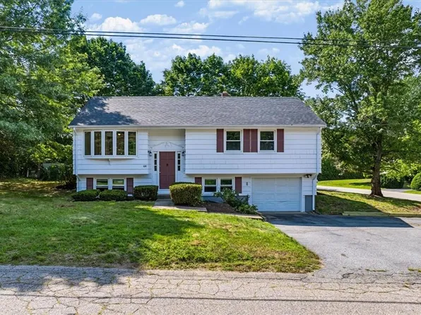 614 Bound Rd, Woonsocket, RI 02895