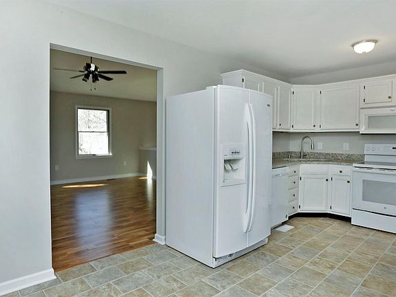5th image of 153 Madonna Dr