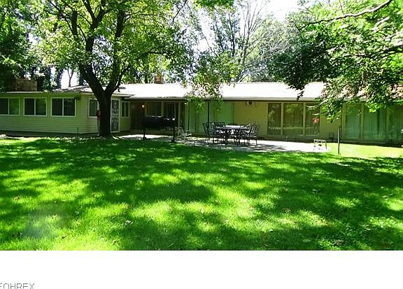 2nd image of 2123 Lee Blvd