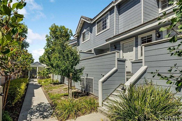1st image of 2800 Plaza Del Amo Unit 303