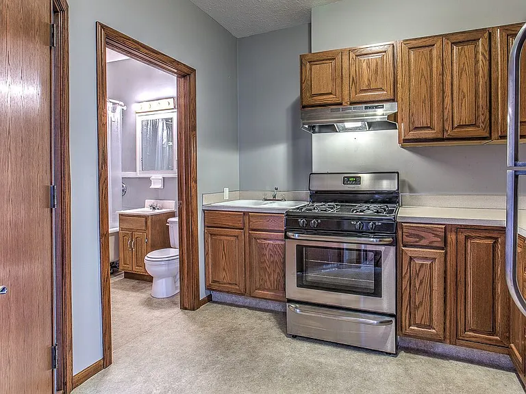2754 Harney 324 South Ave #27 — Photo 7