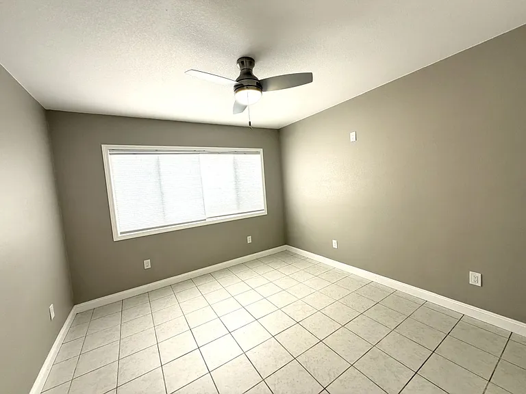 2028 Auseon Ave — Photo 3