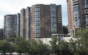 1st image of 1600 N Oak St APT 926