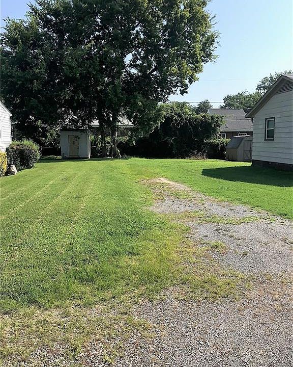 2nd image of 5312 Stokes Ln