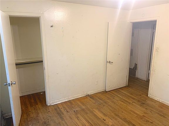 4th image of 8306 Bowling Green Dr