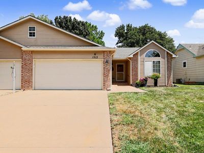 1212 N Sunset Dr, Derby, KS, 67037