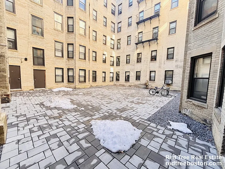 1156 Commonwealth Ave #38 — Photo 4