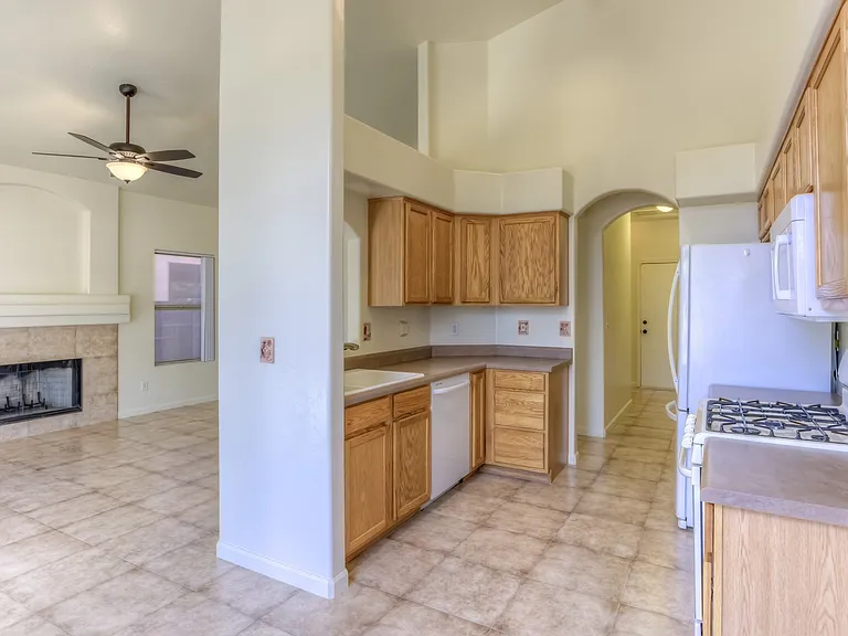 9649 E Briana Ln — Photo 11