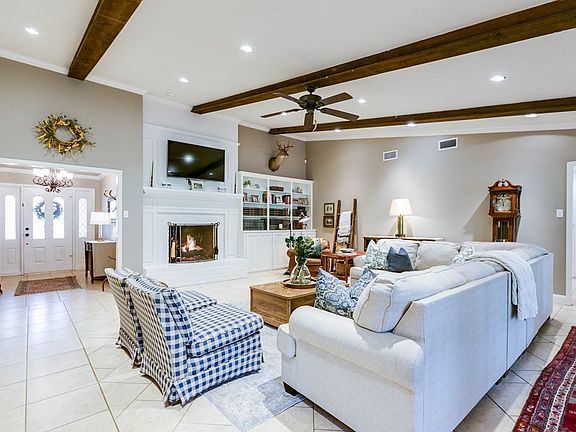 2nd image of 5418 Beverly Dr