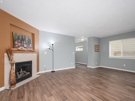 5th image of 3725 NW 121st Cir