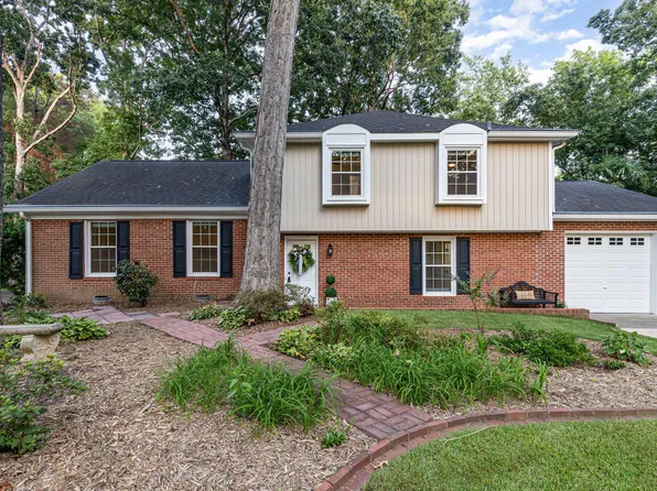 5700 Partridge Ln, Raleigh, NC 27609