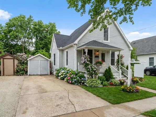 514 Franklin Ave, Lake Geneva, WI 53147