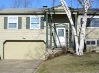 4876 Woodhurst Dr, Youngstown, OH