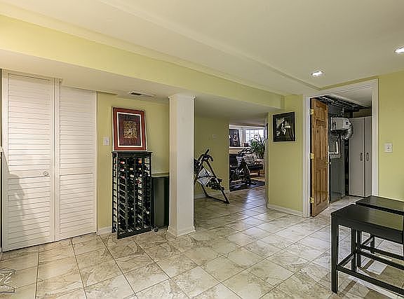 2nd image of 501 Marengo Ave