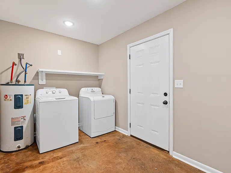 240 Josh Ln — Photo 21