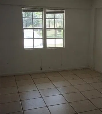 3 bed, 1600 sqft, $2,600 — Photo 2