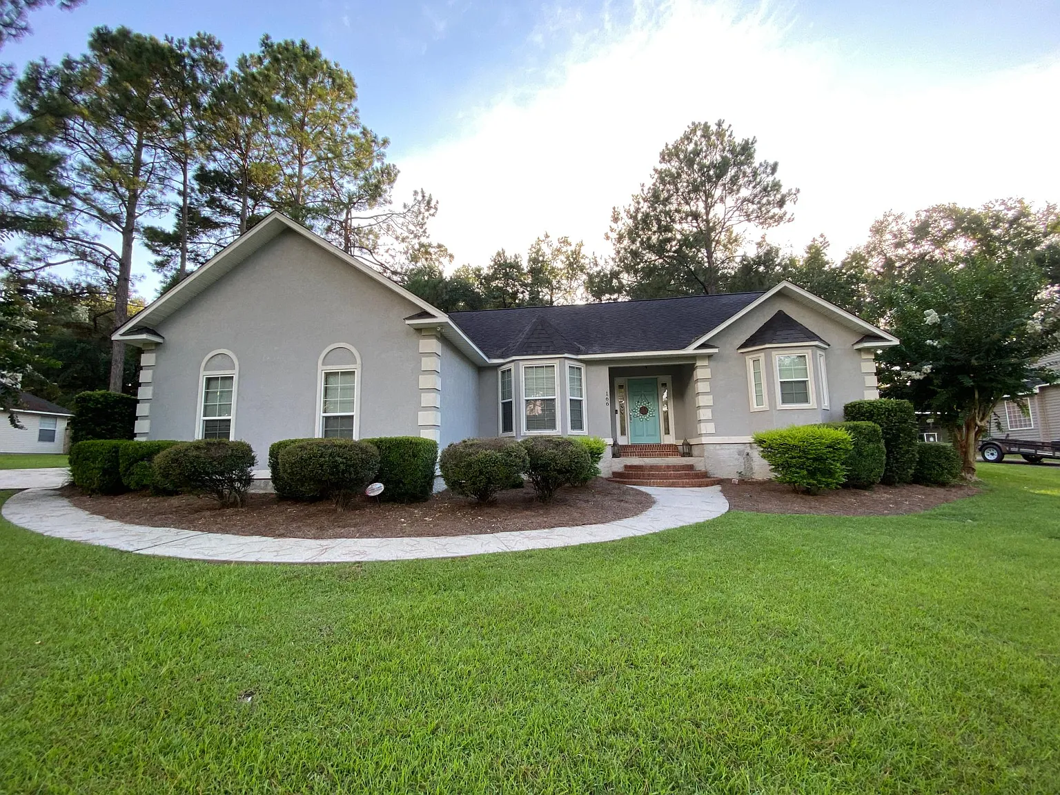 3 bed, 1608 sqft, $2,200 — Photo 1