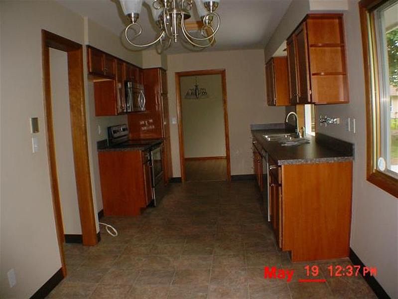 2nd image of 12461 SE Kuehn Ct