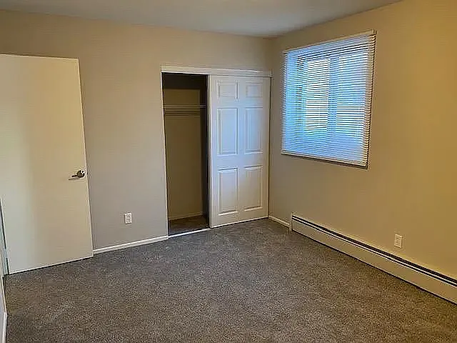 Secondary bedroom