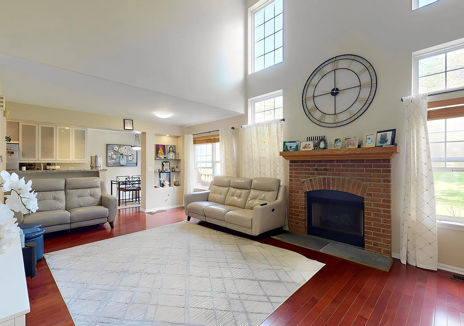 3 bed, 2.5 bath, 1448 sqft, $2,800 — Photo 4