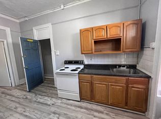424 E 148th St APT 1W, Bronx, NY 10455