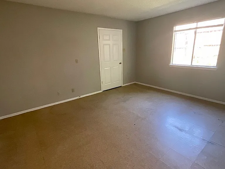 415 Thelma Dr #B — Photo 7