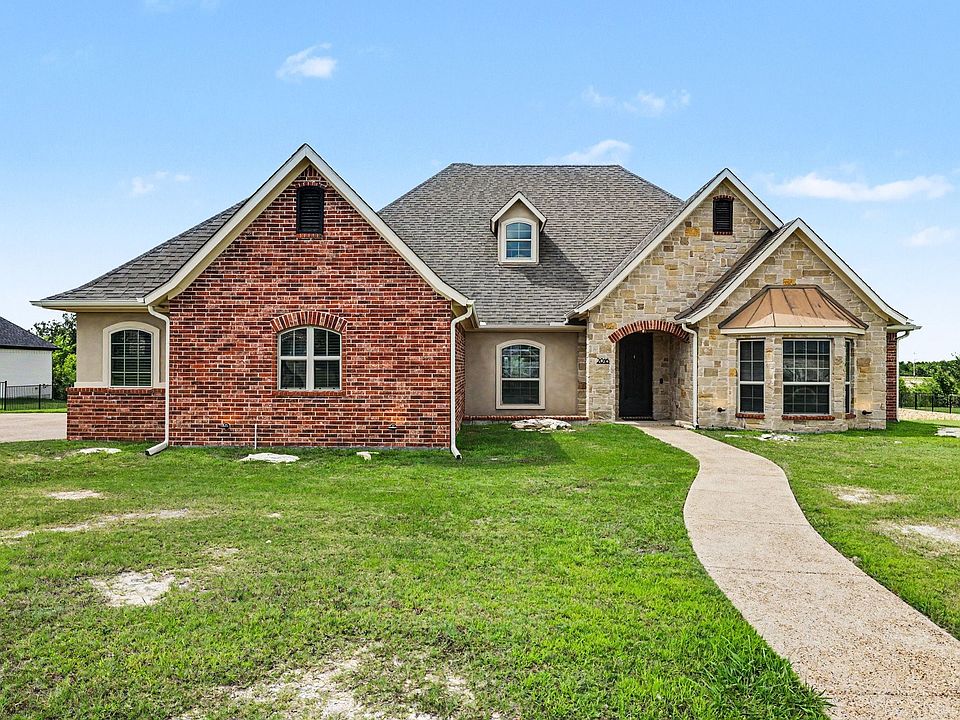 1st image of 2016 Fox Bend Trce
