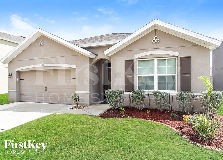 1125 Newton Cir — Photo 1