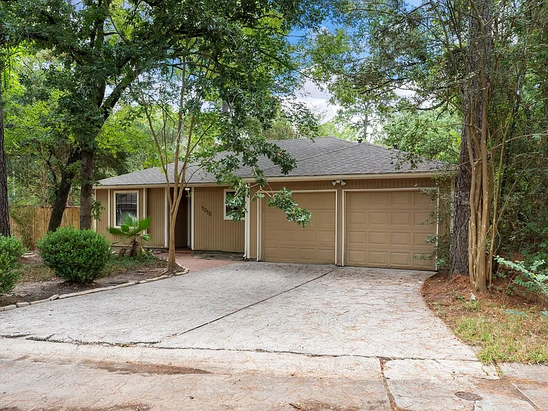 1010 E Red Cedar Cir — Photo 2