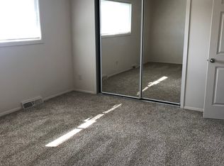 Hampton Park/ Sheffield Village Apartments&Townhomes, Valparaiso, IN 46383