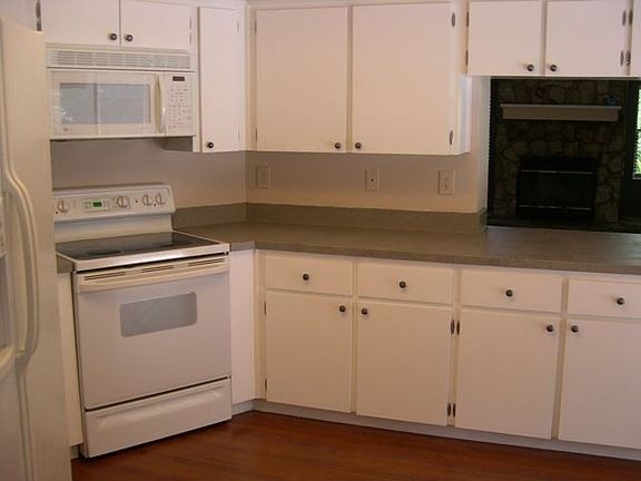 5th image of 5913 Windermere Dr