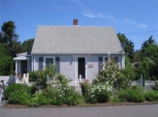 28 Cricket Ln, Marshfield, MA 02050