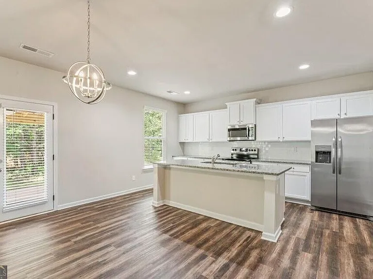 143 Hunts Mill Cir — Photo 4
