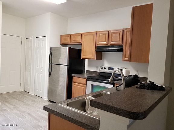 4th image of 4727 Playpen Dr