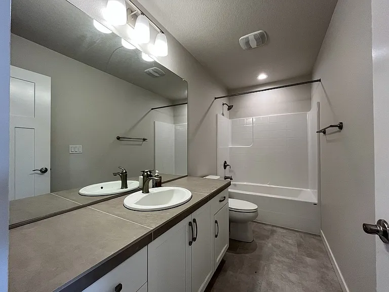 13911 SW 172nd Ave — Photo 41