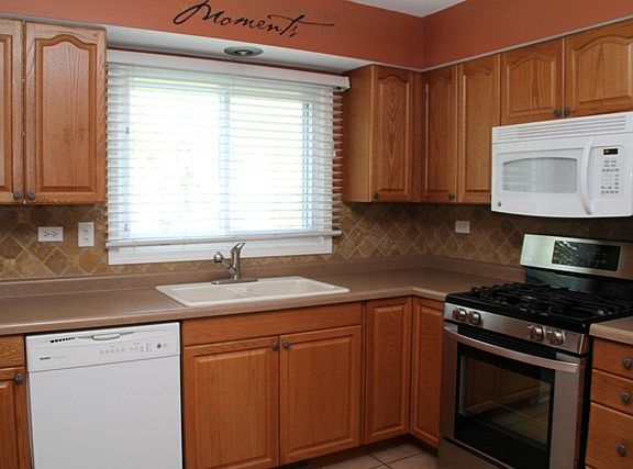 3rd image of 2287 Gleneagles Dr