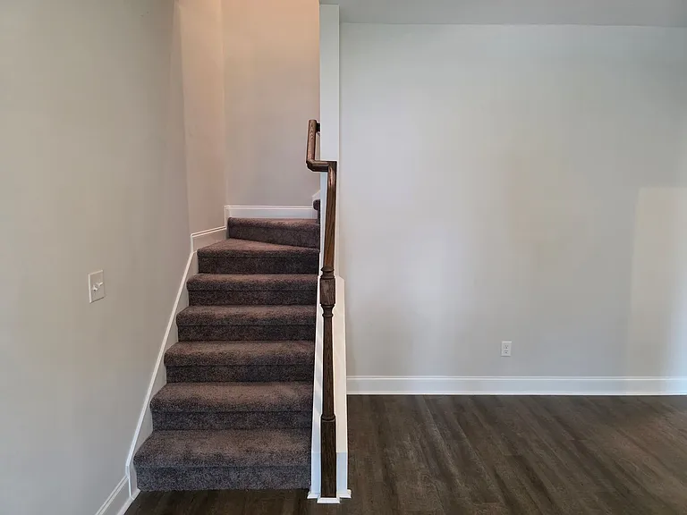 57 Oakmont Dr — Photo 12