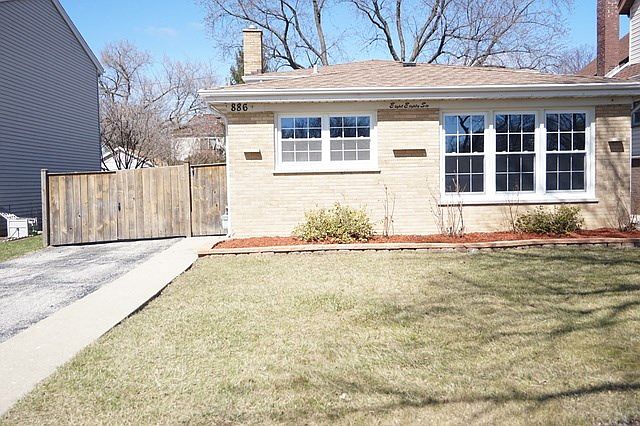 1st image of 886 Woodlawn Ave