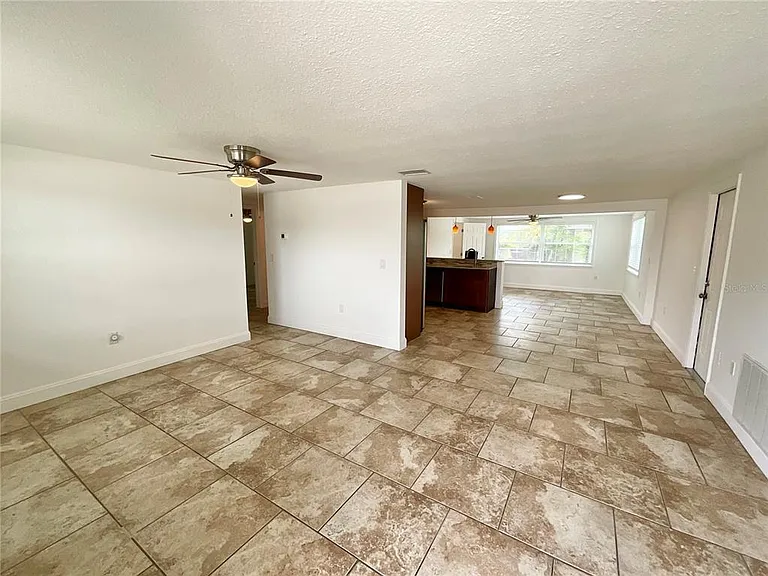 4233 Belle Isle Ct — Photo 12